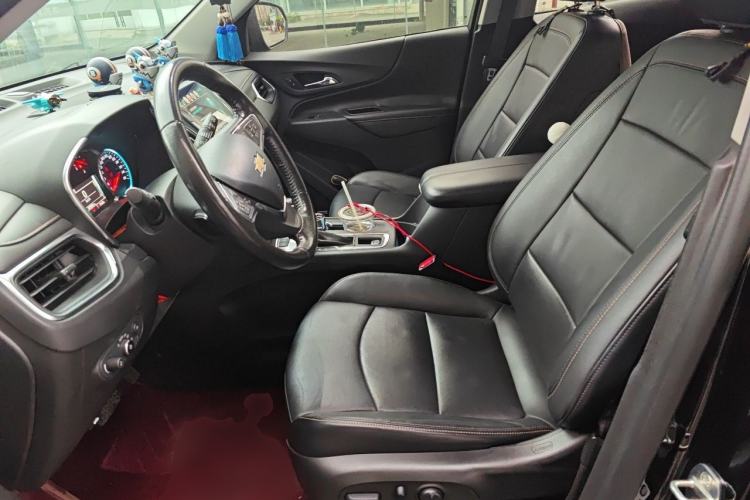 Used Chevrolet Equinox 2018 RS 550T Automatic All-Wheel-Drive Boundary Edition Left Front Seat