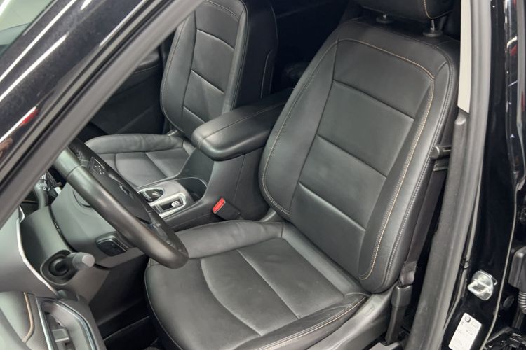 Used Chevrolet Equinox 2018 RS 550T Automatic All-Wheel-Drive Boundary Edition Left Front Seat