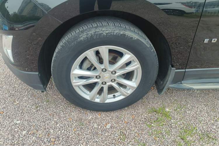 Used Chevrolet Equinox 2018 535T Automatic YuJie Edition Left Front Wheel Hub