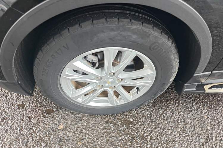 Used Chevrolet Equinox 2018 535T Automatic YuJie Edition Left Front Wheel Hub