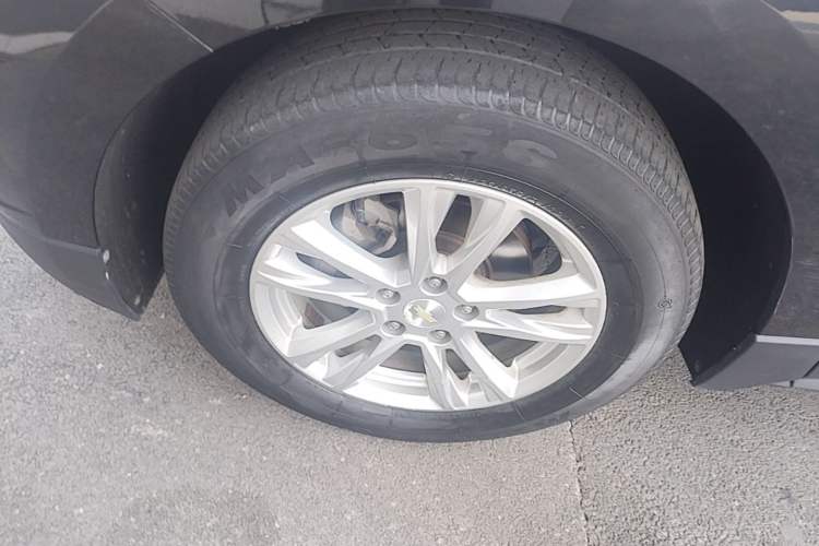 Used Chevrolet Equinox 2018 535T Automatic YuJie Edition Left Front Wheel Hub
