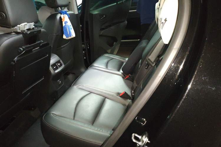 Used Chevrolet Equinox 2018 RS 550T Automatic All-Wheel-Drive Boundary Edition Left Rear Seat