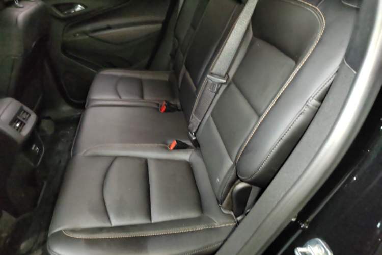 Used Chevrolet Equinox 2018 550T Automatic All-Wheel-Drive Explorer Edition Left Rear Seat