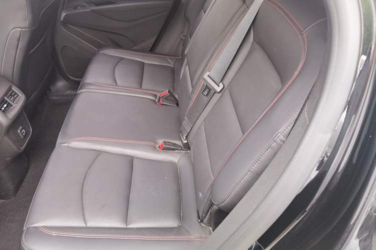 Used Chevrolet Equinox 2018 Redline 550T Automatic All-Wheel-Drive RS Edition Left Rear Seat