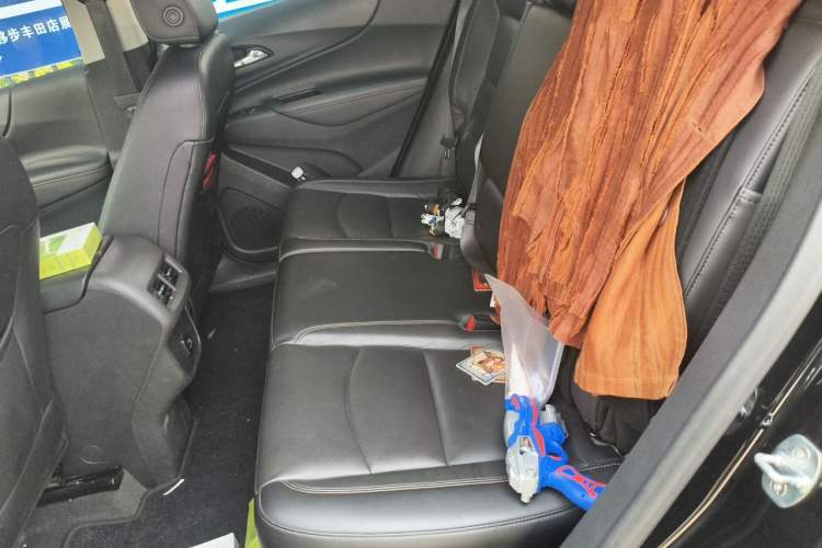 Used Chevrolet Equinox 2018 RS 550T Automatic All-Wheel-Drive Boundary Edition Left Rear Seat