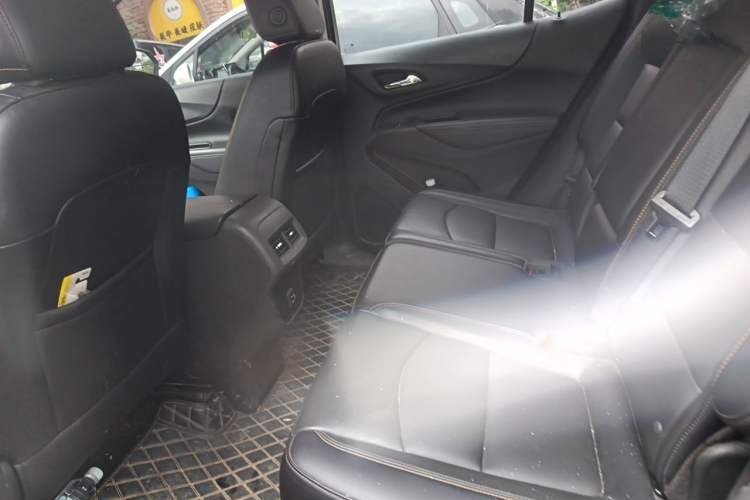 Used Chevrolet Equinox 2018 RS 550T Automatic All-Wheel-Drive Boundary Edition Left Rear Seat