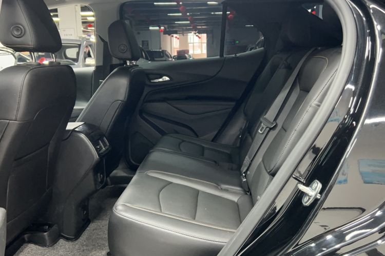 Used Chevrolet Equinox 2018 RS 550T Automatic All-Wheel-Drive Boundary Edition Left Rear Seat