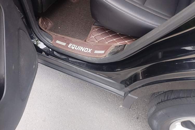 Used Chevrolet Equinox 2018 535T Automatic YuJie Edition Left Side Sill