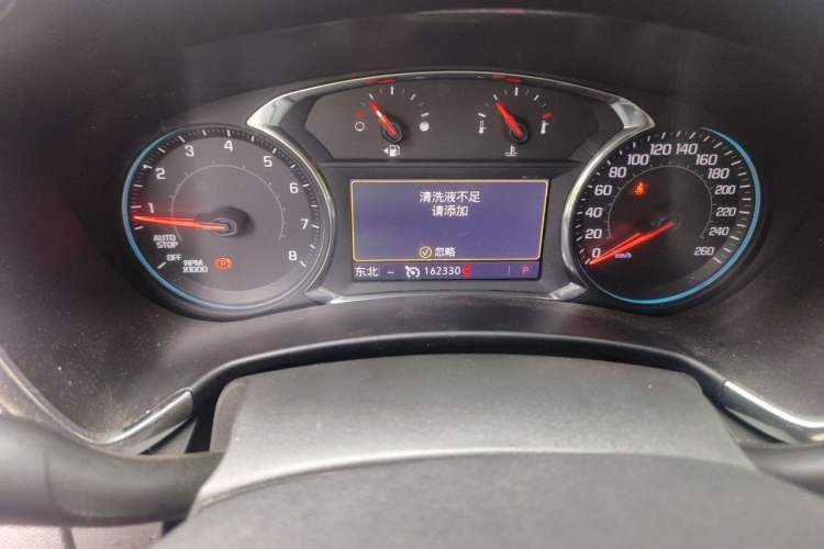 Used Chevrolet Equinox 2018 Redline 550T Automatic All-Wheel-Drive Trailblazer RS Edition Odometer Close Up