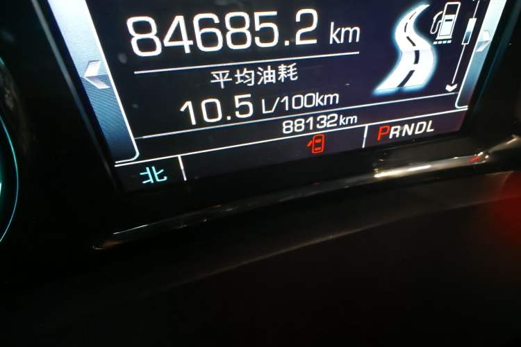 Used Chevrolet Equinox 2018 RS 550T Automatic All-Wheel-Drive Boundary Edition Odometer Close Up