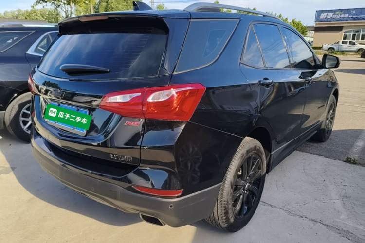 Used Chevrolet Equinox 2018 RS 550T Automatic All-Wheel-Drive Boundary Edition Rear Right 45 Deg