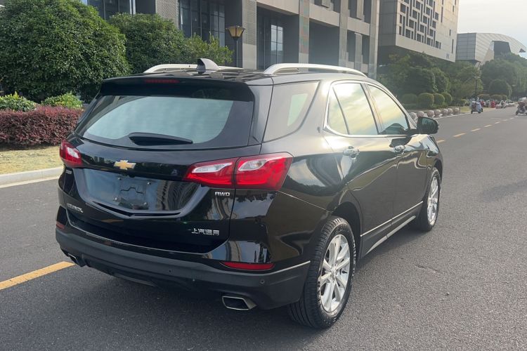 Used Chevrolet Equinox 2018 550T Automatic All-Wheel-Drive Boundary Edition Rear Right 45 Deg