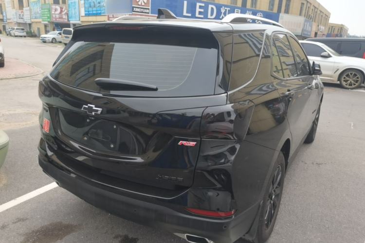 Used Chevrolet Equinox 2018 RS 550T Automatic All-Wheel-Drive Boundary Edition Rear Right 45 Deg