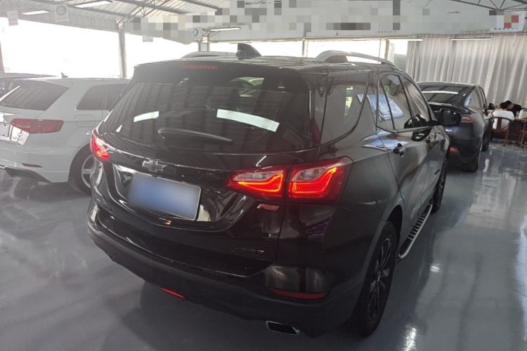 Used Chevrolet Equinox 2018 RS 550T Automatic All-Wheel-Drive Boundary Edition Rear Right 45 Deg