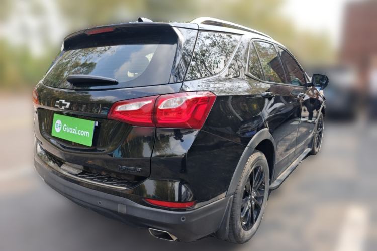Used Chevrolet Equinox 2018 RS 550T Automatic All-Wheel-Drive Boundary Edition Rear Right 45 Deg