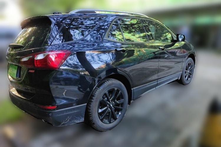 Used Chevrolet Equinox 2018 RS 550T Automatic All-Wheel-Drive Boundary Edition Rear Right 45 Deg