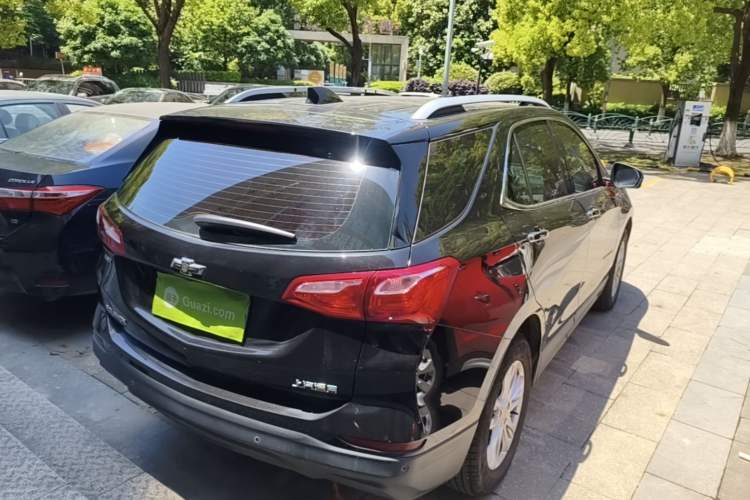 Used Chevrolet Equinox 2018 535T Automatic YuJie Edition Rear Right 45 Deg