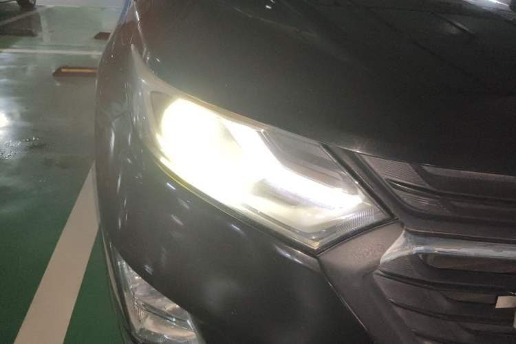 Used Chevrolet Equinox 2018 535T Automatic YuJie Edition Right Front Headlight