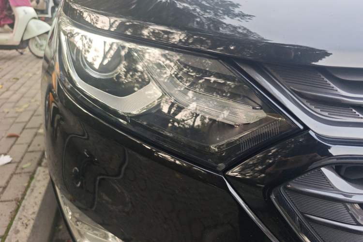 Used Chevrolet Equinox 2018 RS 550T Automatic All-Wheel-Drive Boundary Edition Right Front Headlight