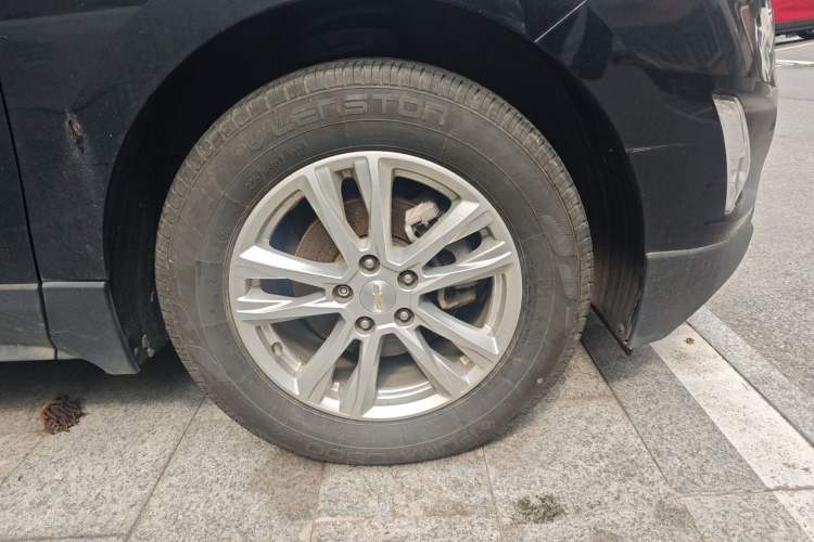 Used Chevrolet Equinox 2018 535T Automatic YuJie Edition Right Front Wheel Hub