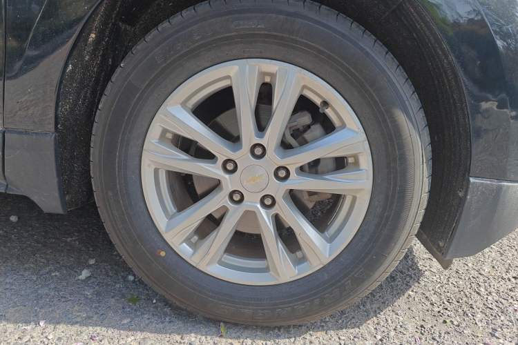 Used Chevrolet Equinox 2018 535T Automatic YuJie Edition Right Front Wheel Hub
