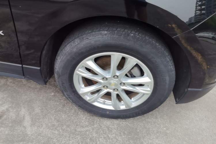 Used Chevrolet Equinox 2018 535T Automatic YuJie Edition Right Front Wheel Hub