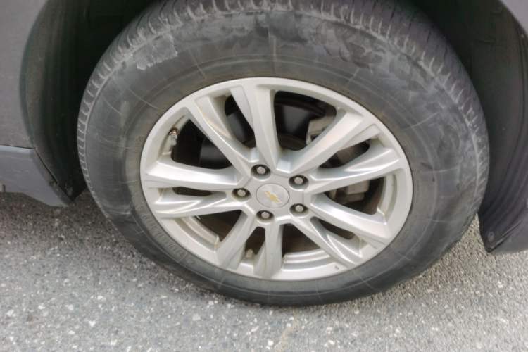 Used Chevrolet Equinox 2018 535T Automatic YuJie Edition Right Front Wheel Hub