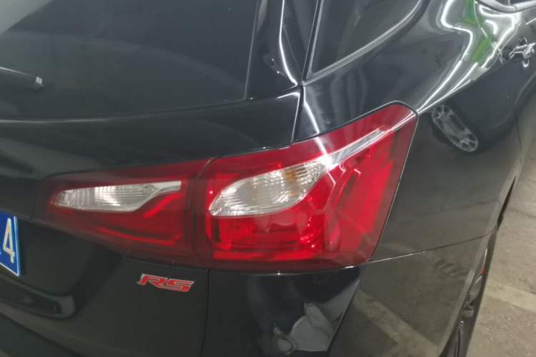 Used Chevrolet Equinox 2018 Redline 550T Automatic All-Wheel-Drive Trailblazer RS Edition Right Rear Taillight