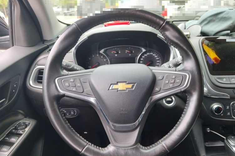 Used Chevrolet Equinox 2018 RS 550T Automatic All-Wheel-Drive Boundary Edition Steering Wheel