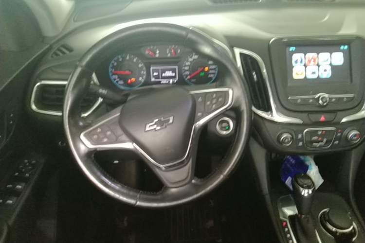 Used Chevrolet Equinox 2018 535T Automatic Chijie Edition Steering Wheel