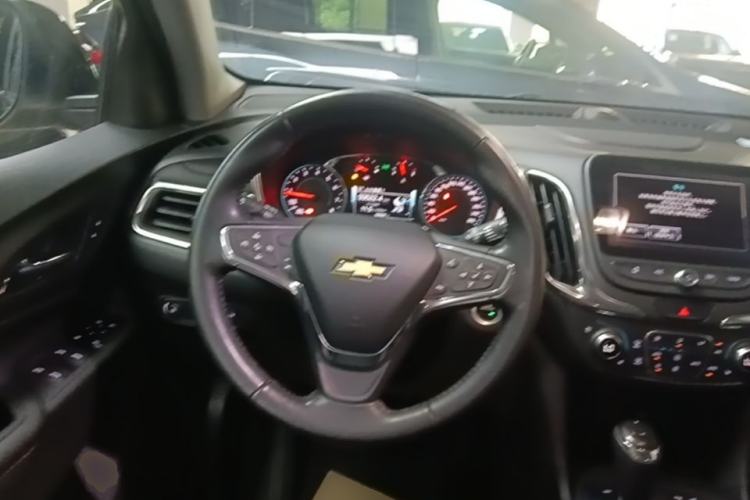 Used Chevrolet Equinox 2018 550T Automatic All-Wheel-Drive Boundary Edition Steering Wheel