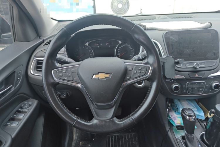 Used Chevrolet Equinox 2018 RS 550T Automatic All-Wheel-Drive Boundary Edition Steering Wheel