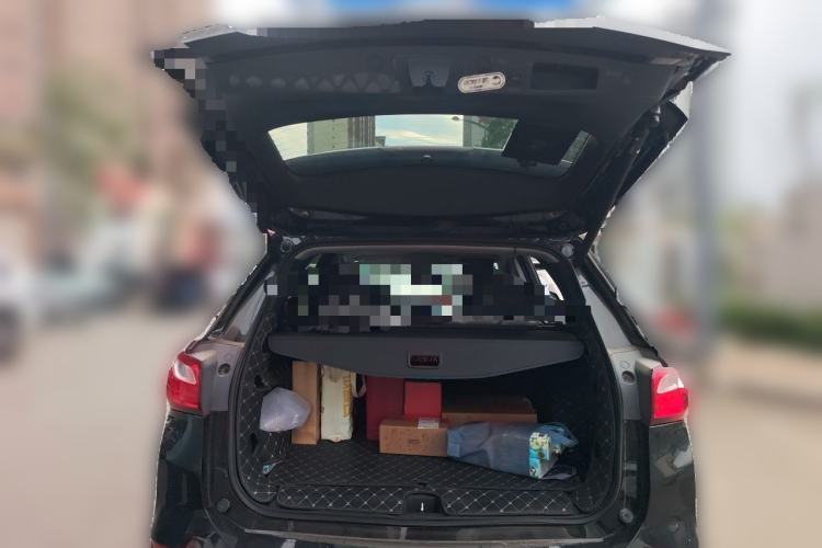 Used Chevrolet Equinox 2018 RS 550T Automatic All-Wheel-Drive Boundary Edition Trunk