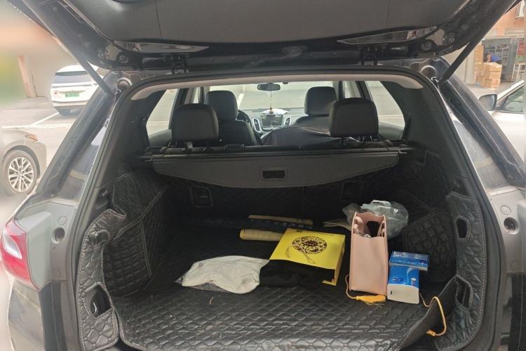 Used Chevrolet Equinox 2018 535T Automatic YuJie Edition Trunk