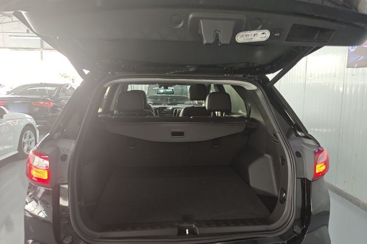 Used Chevrolet Equinox 2018 RS 550T Automatic All-Wheel-Drive Boundary Edition Trunk