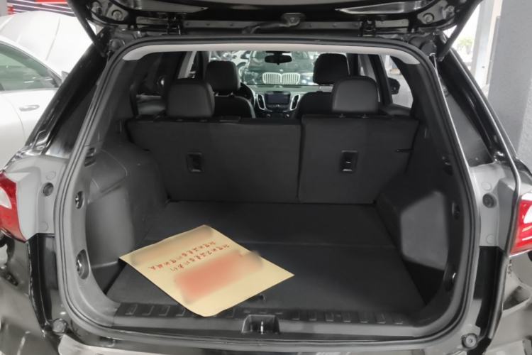 Used Chevrolet Equinox 2018 535T Automatic YuJie Edition Trunk