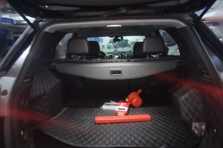 Used Chevrolet Equinox 2018 RS 550T Automatic All-Wheel-Drive Boundary Edition Trunk