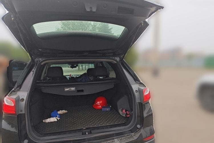 Used Chevrolet Equinox 2018 535T Automatic YuJie Edition Trunk