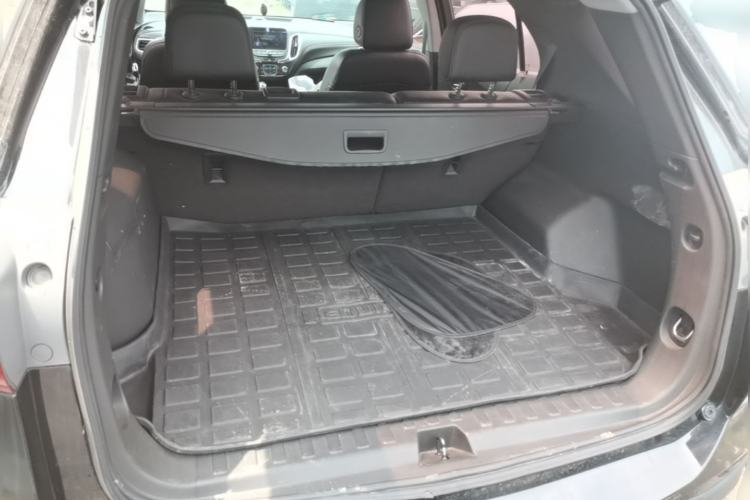 Used Chevrolet Equinox 2018 535T Automatic YuJie Edition Trunk