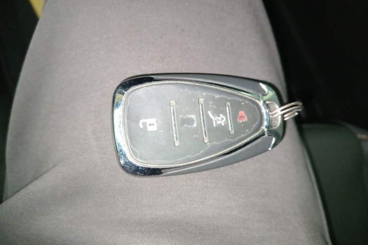 Used Chevrolet Equinox 2018 RS 550T Automatic All-Wheel-Drive Boundary Edition Vehicle Key
