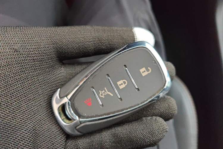 Used Chevrolet Equinox 2018 RS 550T Automatic All-Wheel-Drive Boundary Edition Vehicle Key