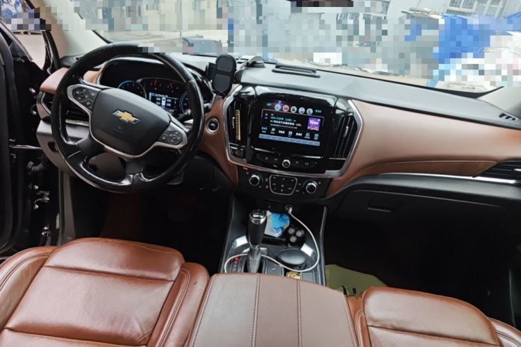 Used Chevrolet Equinox  Center Console