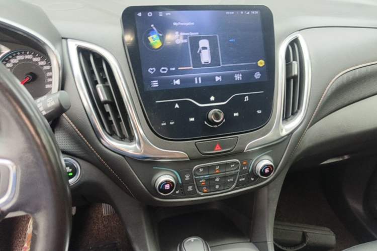 Used Chevrolet Equinox 2018 535T Automatic YuJie Edition Audio And AC Panel