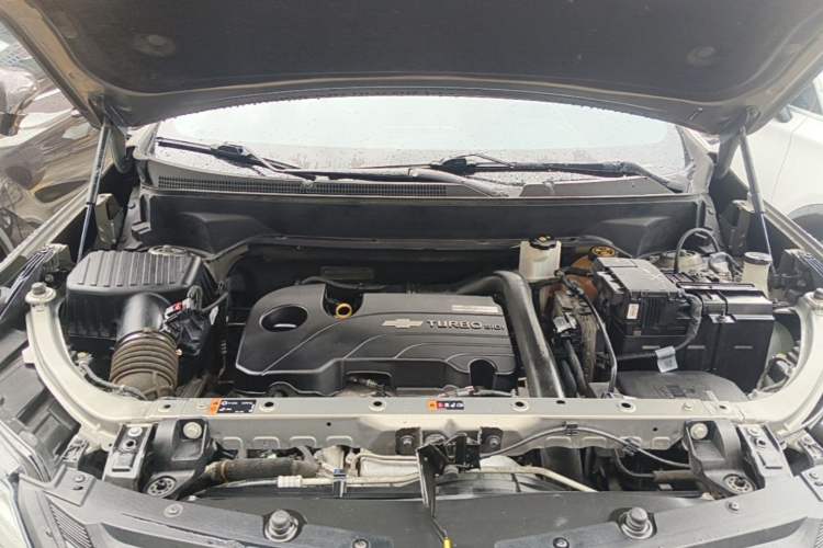 Used Chevrolet Equinox 2018 535T Automatic YuJie Edition Engine Bay