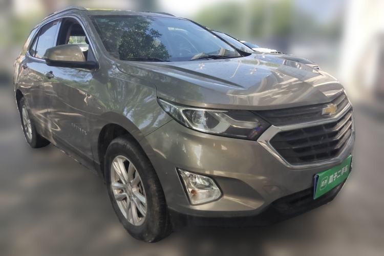 Used Chevrolet Equinox 2018 535T Automatic YuJie Edition Front Right 45 Deg