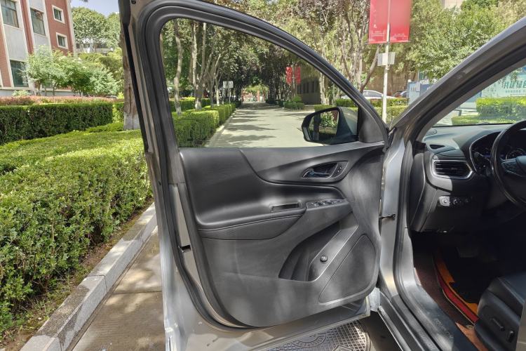Used Chevrolet Equinox 2018 535T Automatic YuJie Edition Interior 10