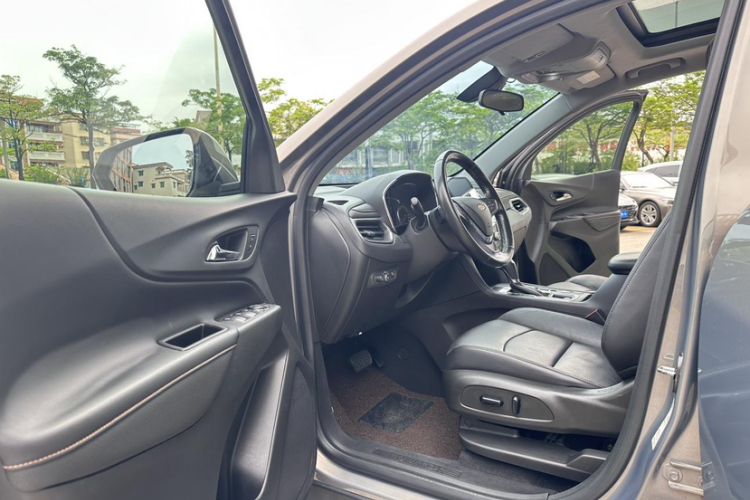 Used Chevrolet Equinox 2018 535T Automatic YuJie Edition Interior 10