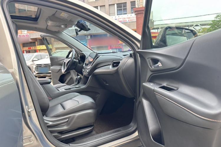 Used Chevrolet Equinox 2018 535T Automatic YuJie Edition Interior 11