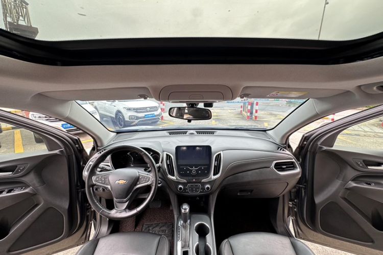 Used Chevrolet Equinox 2018 535T Automatic YuJie Edition Interior 3