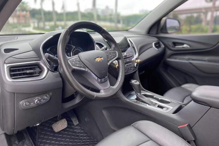 Used Chevrolet Equinox 2018 535T Automatic YuJie Edition Interior 3
